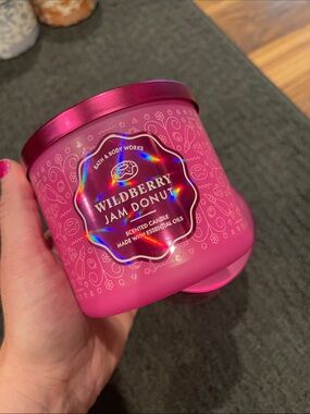 2 wildberry jam donut 3 wick Bath and Body Works candles discontinued